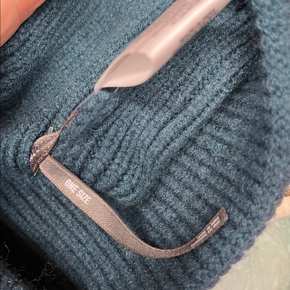 Anthropologie New One Size Embellished Teal Beanie - Picture 5 of 6